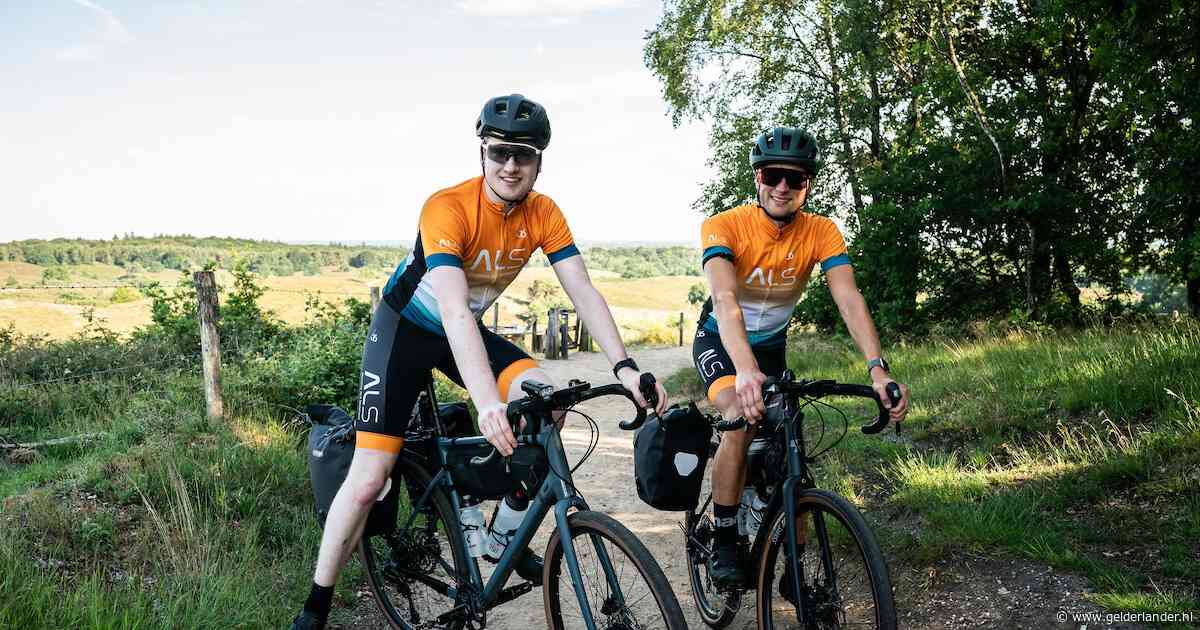 Wie fietst er nou 1600 kilometer in 9 dagen? Wouter en Ruben, en dat doen ze voor een bijzonder doel