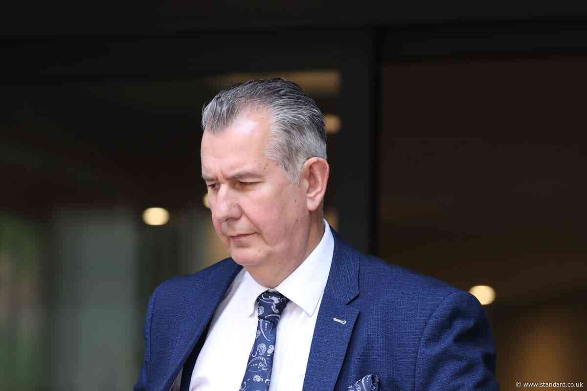 Sinn Féin calls on Stormont Speaker to step aside over Donaldson concerns