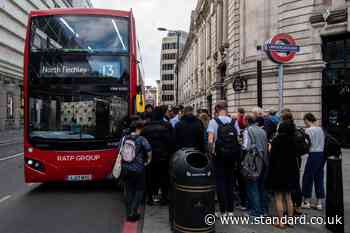 London bus drivers to vote on strike over hot conditions