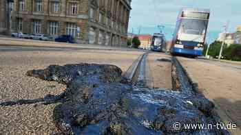 Tagelange Hitzeschäden: Leipziger sollen Straßenbahngleise freikratzen