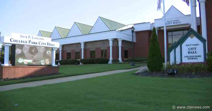 College Park residents call for more transparency after special meeting called in Savannah