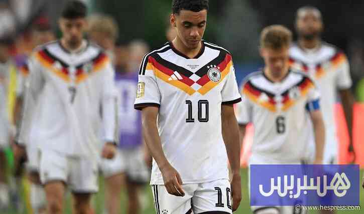 المستشار الألماني يدافع عن منتخب بلاده بعد الخروج المخيب