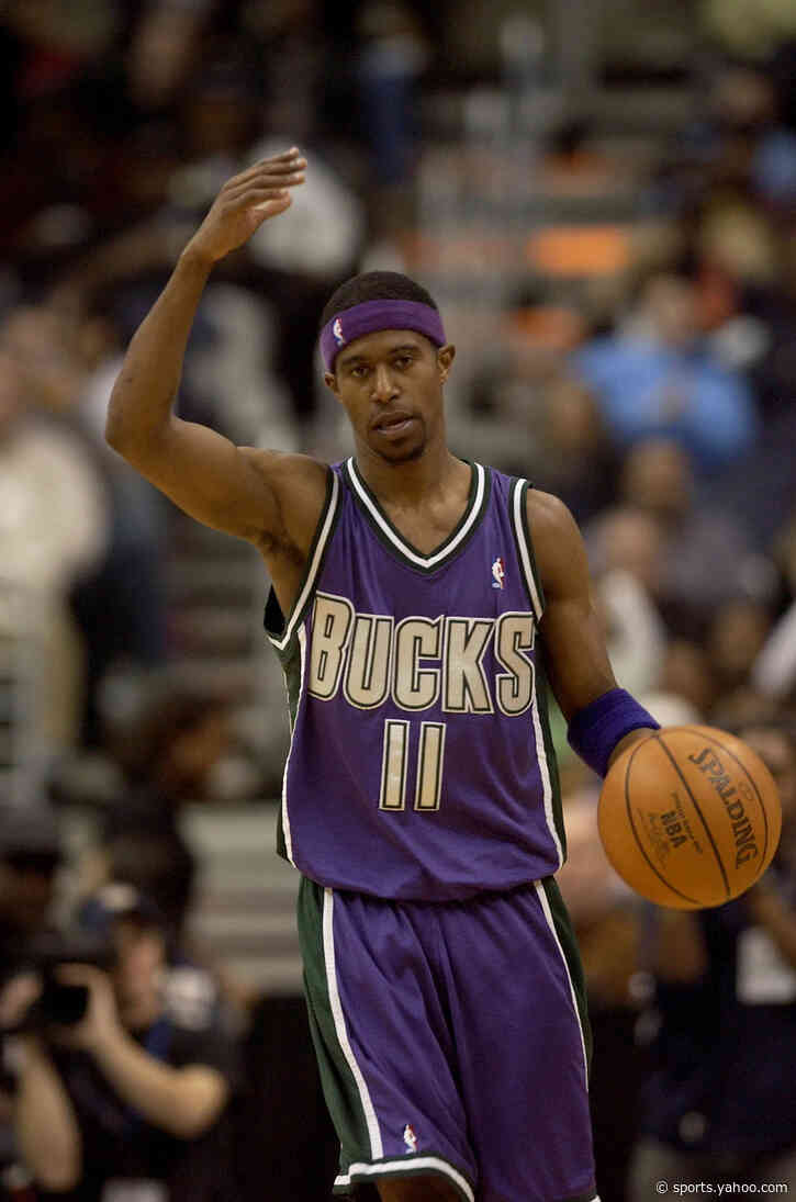 Bucks add former player to coaching staff