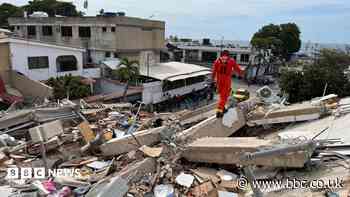 London firefighters join Venezuela rescue effort