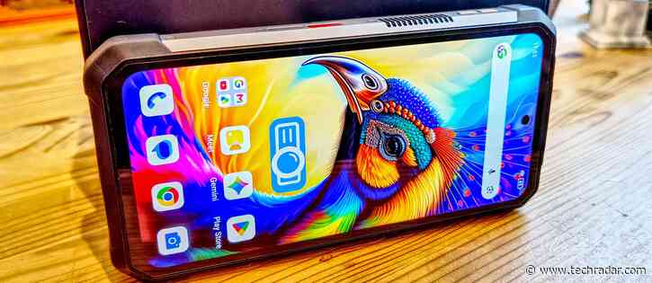 8849 Tank 5 review: A fast-charging, heavyweight rugged phone with an incredible projector