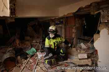 Three Americans dead in Venezuela earthquakes as hopes of finding more survivors fade