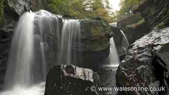 Children suffer vomiting and diarrhoea after swimming at Welsh beauty spot
