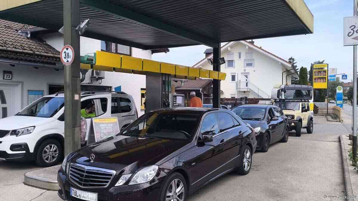 Tankstelle geht vor Mittag der Sprit aus – Preise steigen schon einen Tag vor dem Stichtag