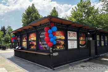 Duke’s Burgers opening Wednesday at Crystal City’s Water Park