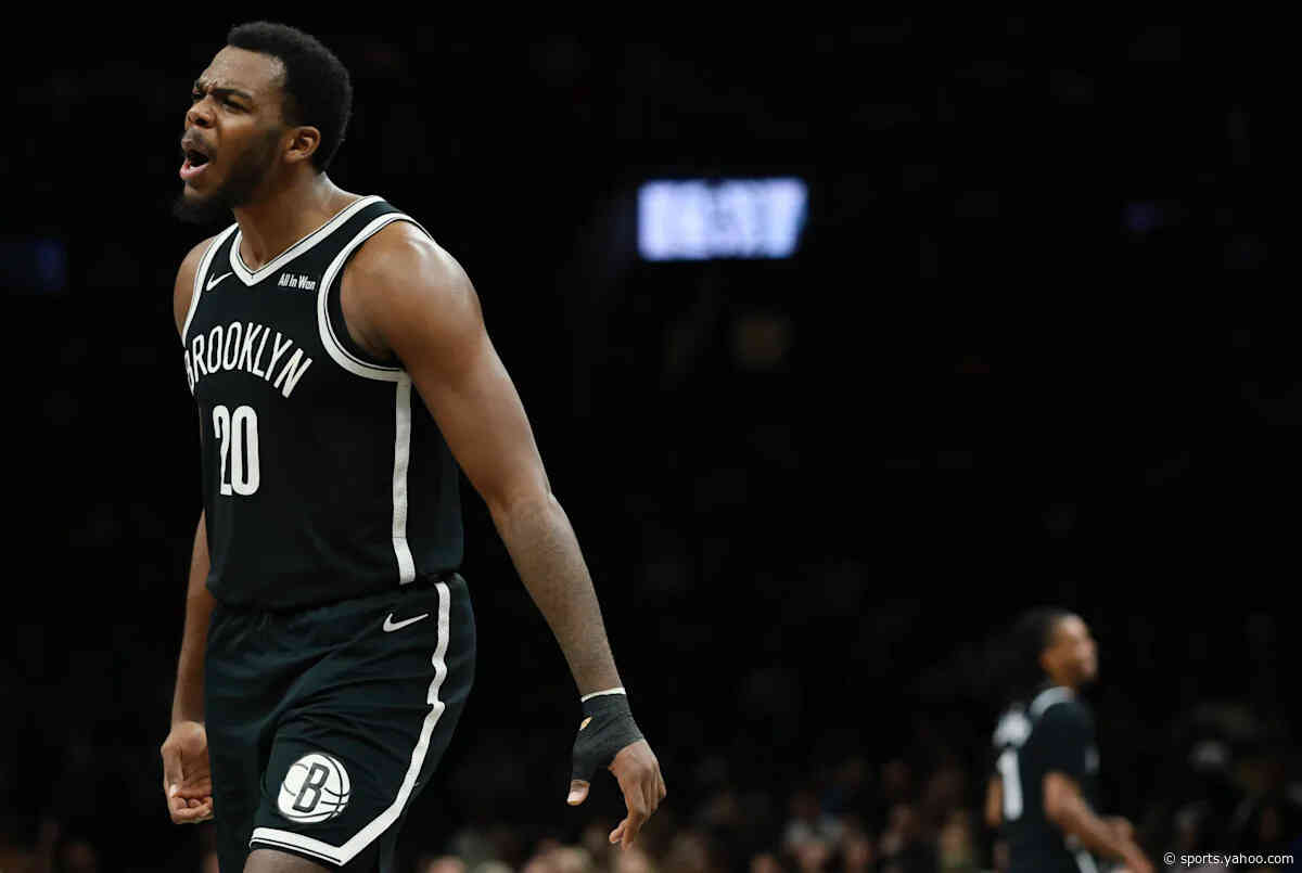 Day’Ron Sharpe re-signs with Brooklyn Nets