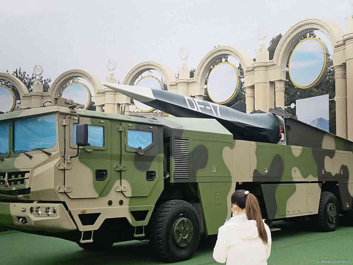 La Cina svela il super missile ipersonico: cos'è il DF-17 e che segnale lancia agli Usa