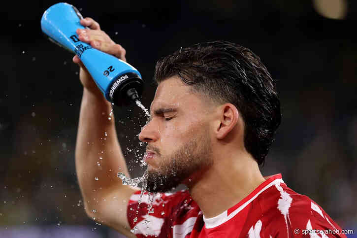 Heating up and slowing down: How extreme heat is putting stress on World Cup players and fans