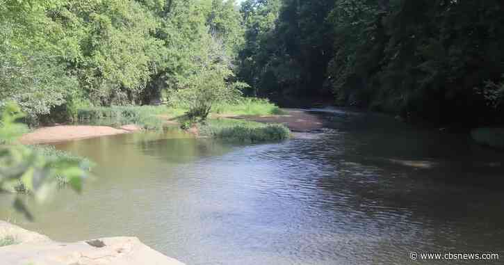14-year-old boy drowns after jumping off diving rock at Floyd County park, officials say