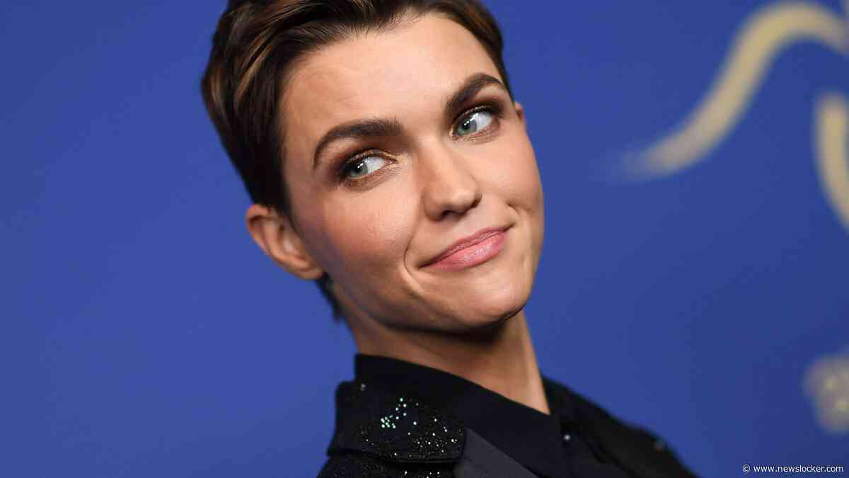 Actrice Ruby Rose breekt meerdere ribben na val: ’RIP voor de rest van mijn zomer’