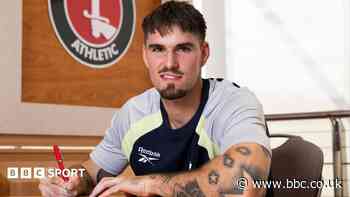 Charlton sign Slovakia left-back Mesik