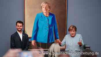 Merkel ohne Raute: Porträt der Altkanzlerin im Bode-Museum präsentiert