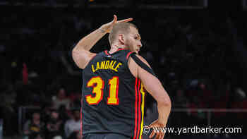 Hawks re-sign center Jock Landale to one-year deal