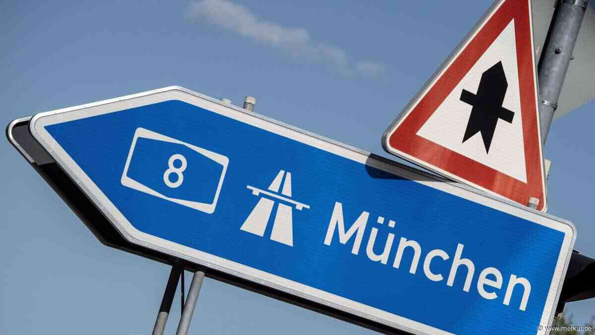 Mann tritt auf die Autobahn – Lkw erfasst ihn und verletzt ihn tödlich