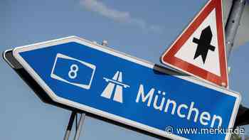 Mann tritt auf die Autobahn – Lkw erfasst ihn und verletzt ihn tödlich