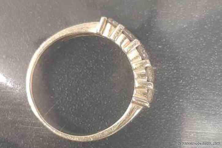 Nanaimo school reunites lost ring to owner
