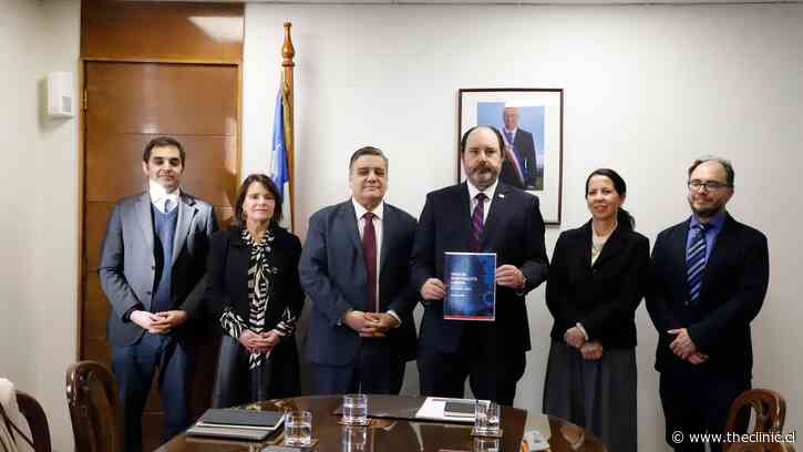 Informe de reactivación laboral propone evaluar la eliminación de la indemnización por años de servicio y otra forma de cálculo para las 40 horas