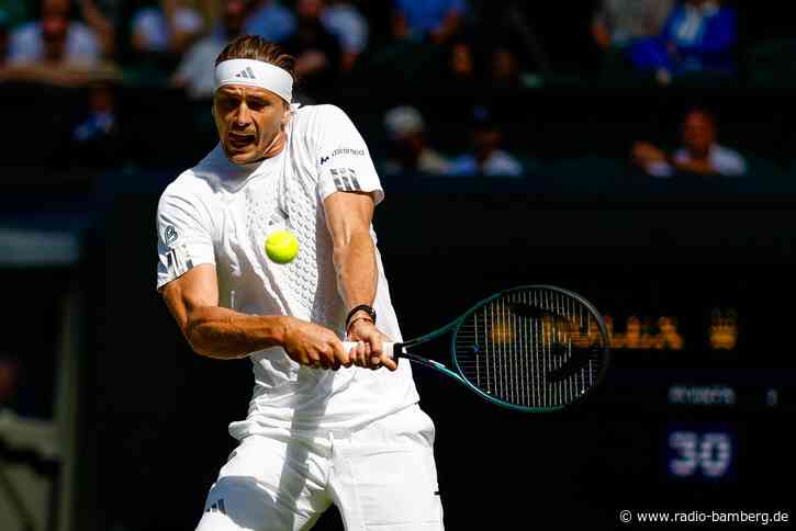 Zverev zieht trotz Problemen in zweite Wimbledon-Runde ein