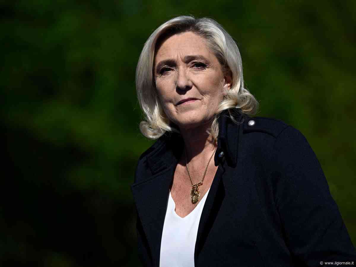 Truffa sui fondi Ue, blitz in quattro Paesi tra cui l'Italia: nel mirino anche Le Pen