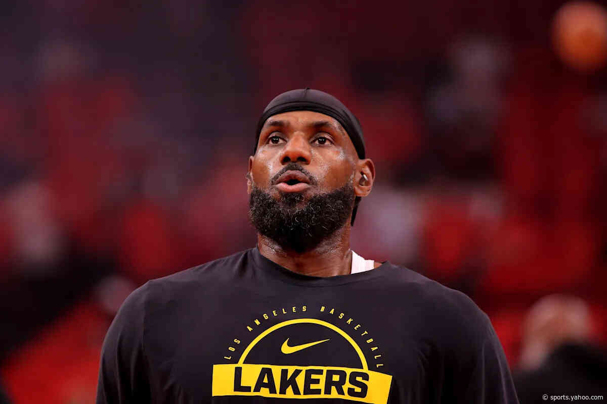 LeBron James exits Lakers as Buss, Magic praise his legacy