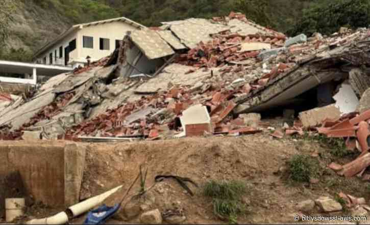 Denuncian que el Sebin impide acceso a rescatistas en el hotel La Llanada, donde estaban venezolanos deportados