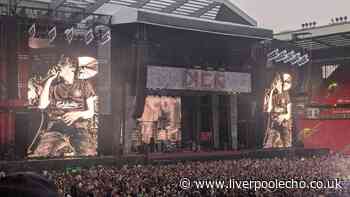 My Chemical Romance star's nod to Steven Gerrard at Anfield show