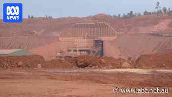 Alcoa to buy South32's WA bauxite mine in $8b deal