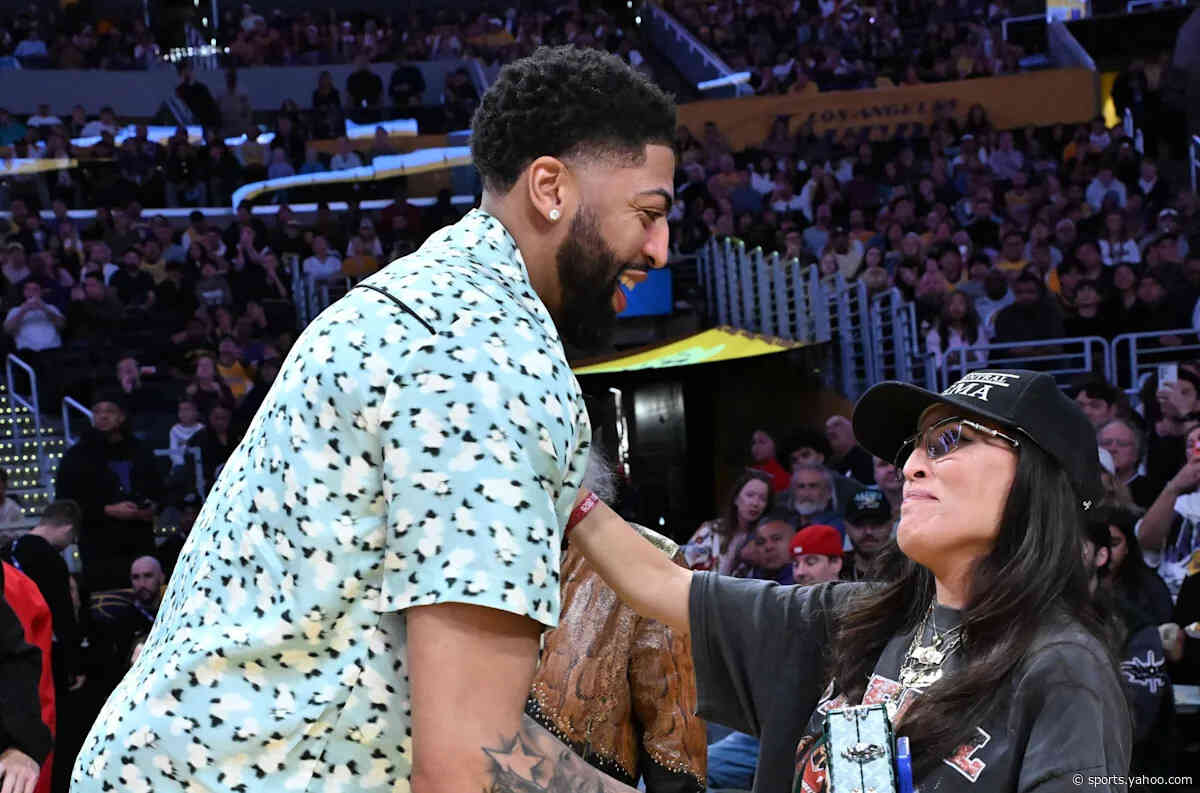 The Wizards are not interested in trading Anthony Davis, according to report