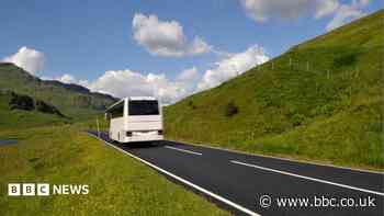 New five-hour bus route to connect north and south Wales