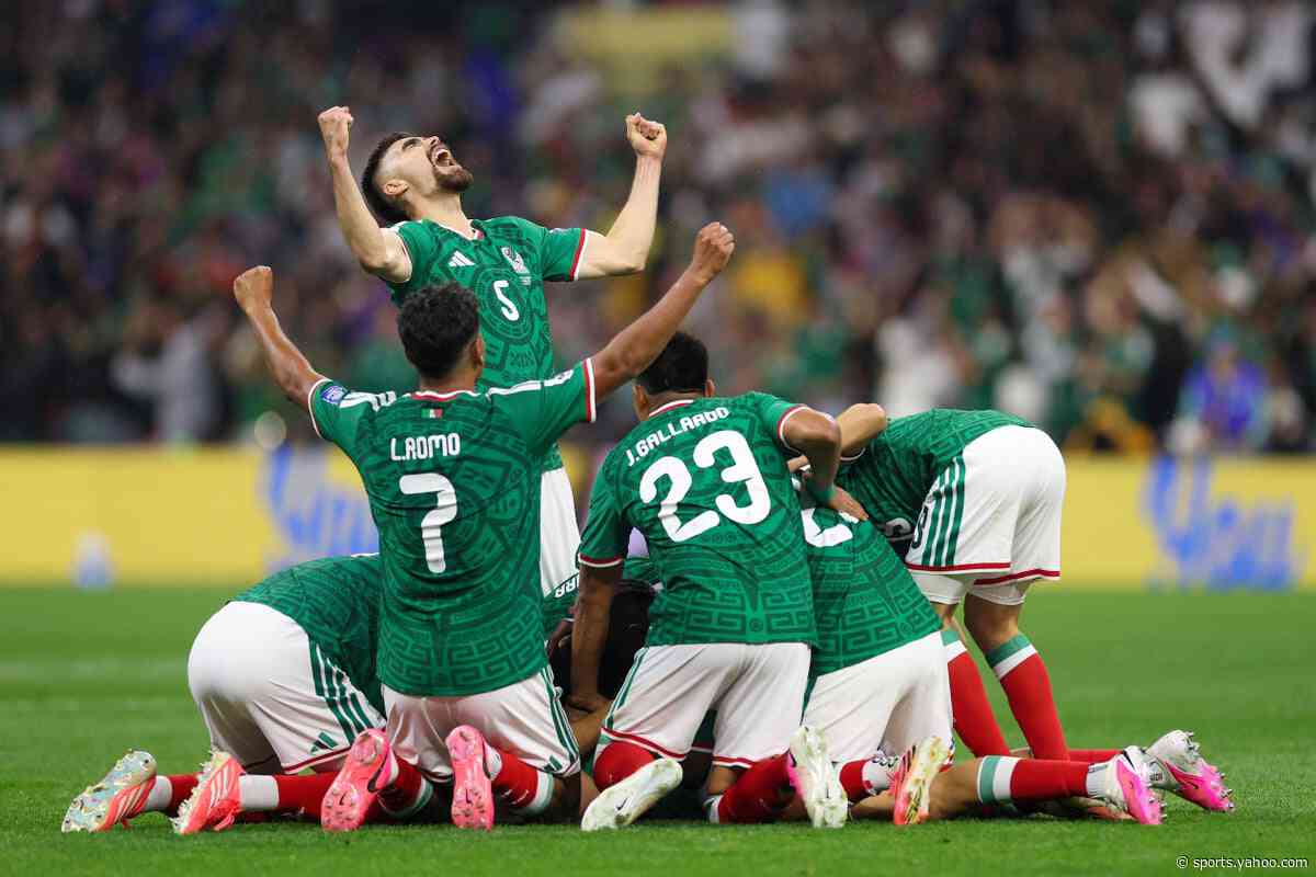Mexico dominate Ecuador in ominous World Cup display – and England could be next