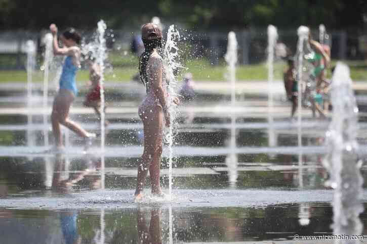 « On a pris des casquettes, les gosses et la mamie du dessus qui habite dans un four » : à Nice, le miroir d’eau fait concurrence à la plage