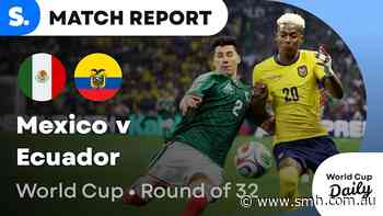 Wild crowd roars Mexico to victory