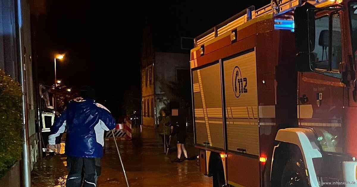 Unwetter in Franken fordert Feuerwehren - "Starkregen und Überflutungen"
