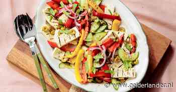 Wat Eten We Vandaag: Salade van gegrilde paprika en grillkaas van Hugo Kennis