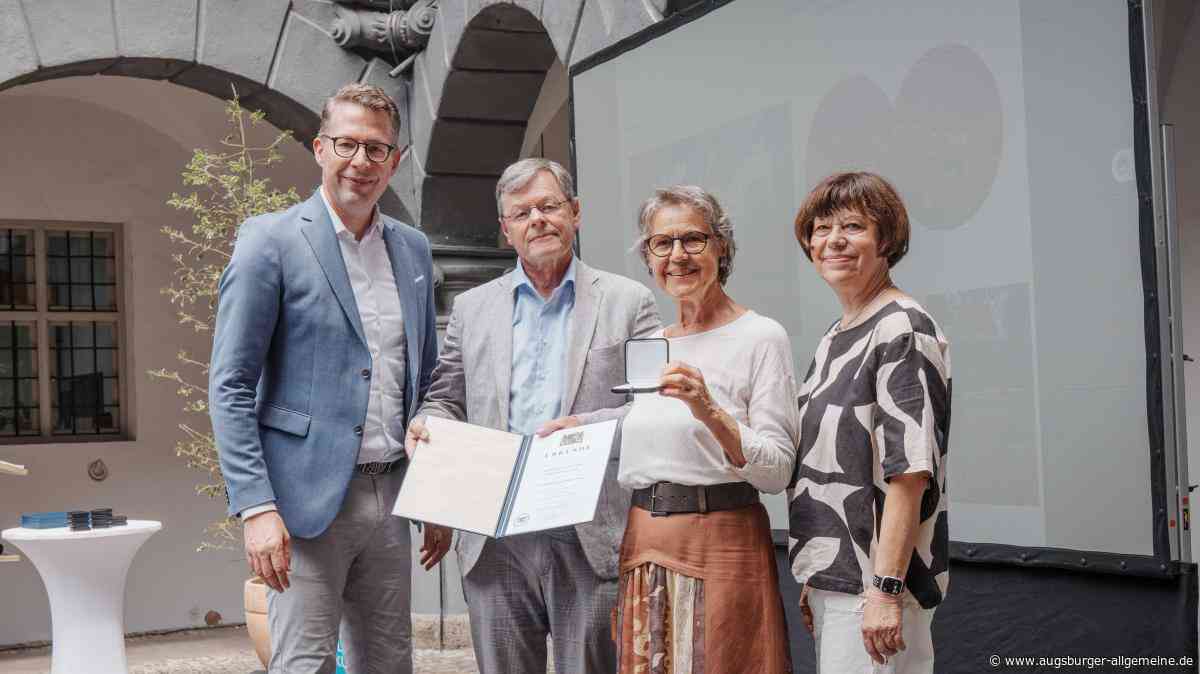 Retter des Schacky-Parks werden mit der Denkmalschutzmedaille ausgezeichnet