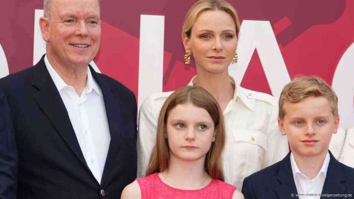 Mit ihren Zwillingen: Albert und Charlène überraschen mit Auftritt in Deutschland