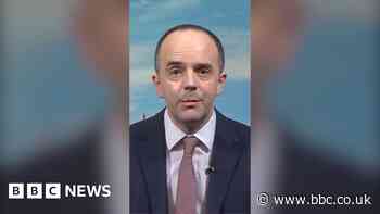 Louise Thompson presses health secretary on date to appoint commissioner