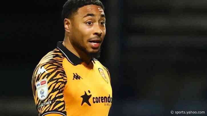 Bolton sign Hull City defender Famewo