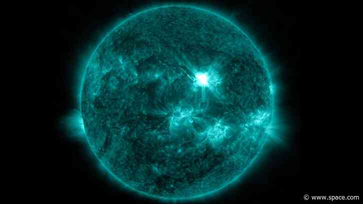 Powerful X-class solar flare triggers radio blackouts across North America