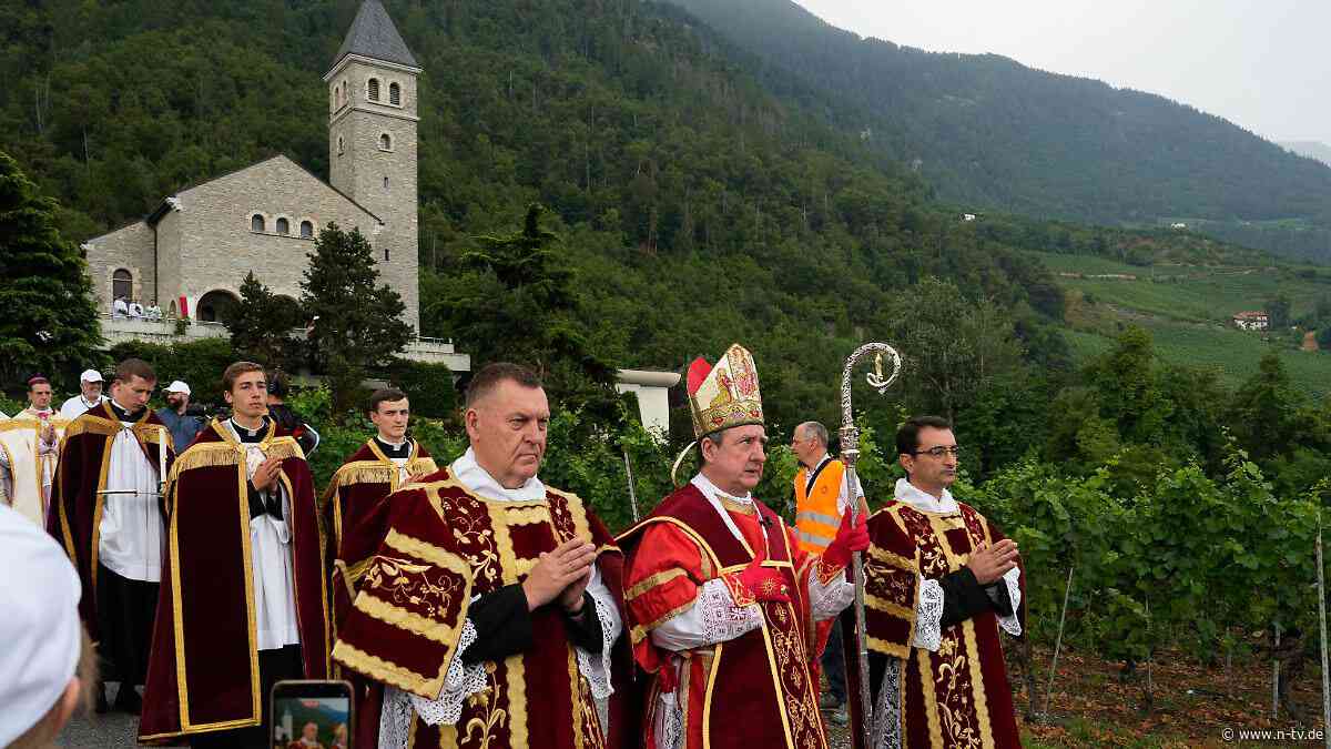 Erzkonservative weihen Bischöfe: Piusbrüder brechen mit dem Papst - und provozieren Exkommunikation
