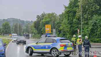 Horror-Unfall bei Miesbach: Ersthelfer retten Frau aus brennendem Fahrzeug
