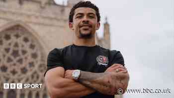 Exeter City sign striker Gordon on one-year deal