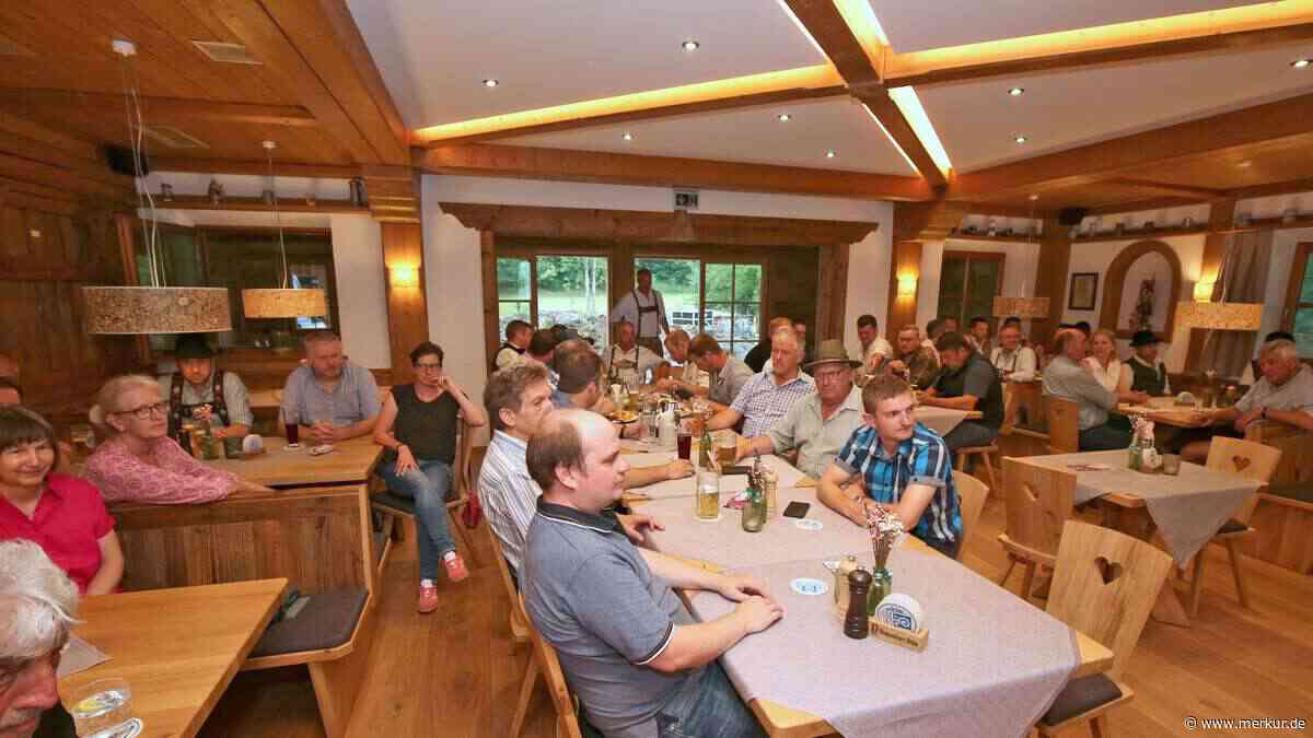 Nach langer Suche: Oberbayerische Gemeinde hat Grundstück für Feuerwehr gekauft