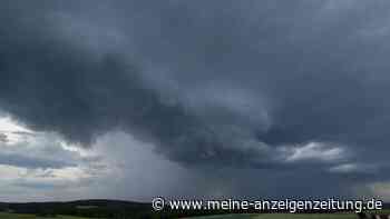 Unwetter ziehen über Bayern: Gewitter-Warnungen auch am Mittwoch – Live-Karte zeigt, wo es kracht