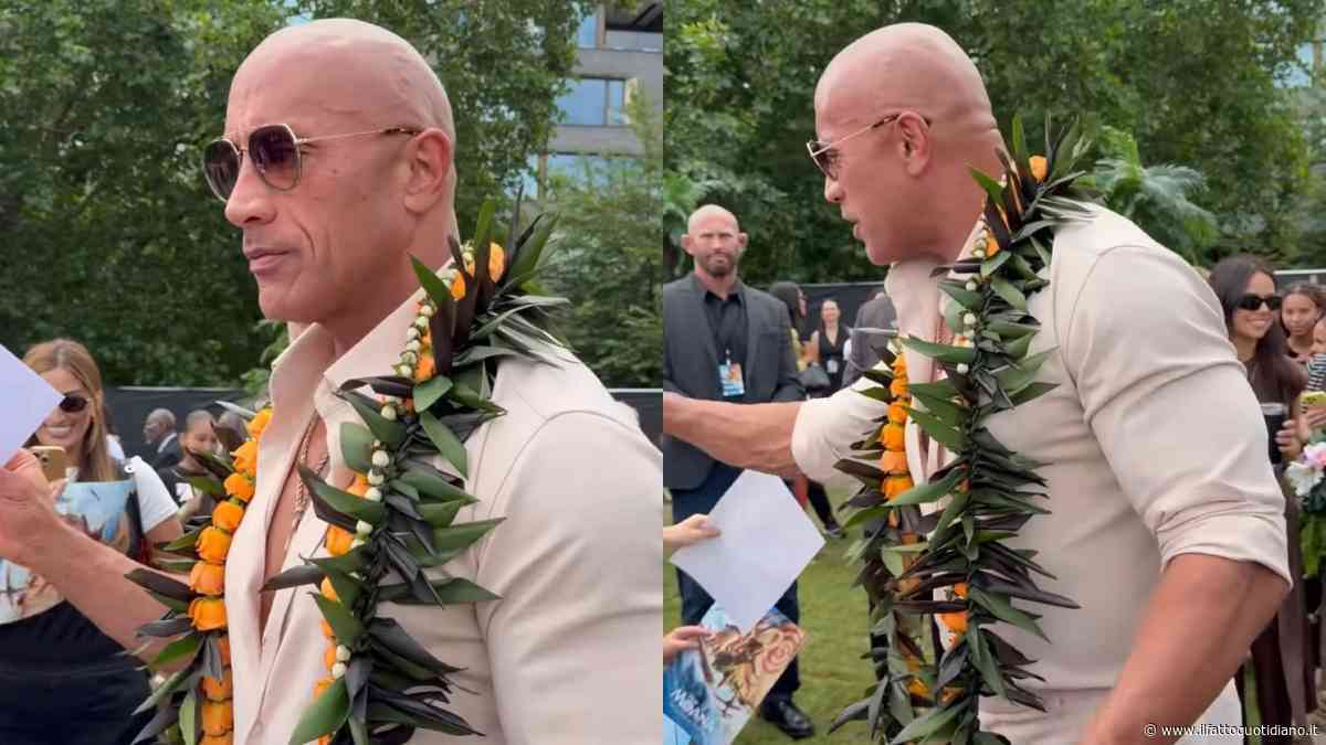 “La ‘mascolinità’ viene demonizzata, invece va bene: possiamo abbracciarla. Per molti anni sono sempre stato sulla difensiva poi ho chiesto aiuto”: parla Dwayne Johnson