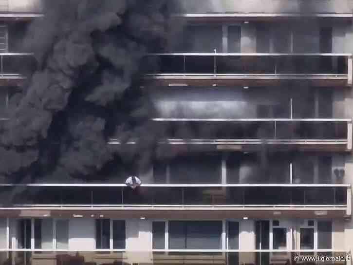 Incendio in un palazzo ad Anversa, almeno cinque vittime